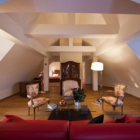 Palac Pakoszow Schlosshotel Wernersdorf Jelenia Gora Exterior photo The interior of a suite at the Hotel de l'Europe