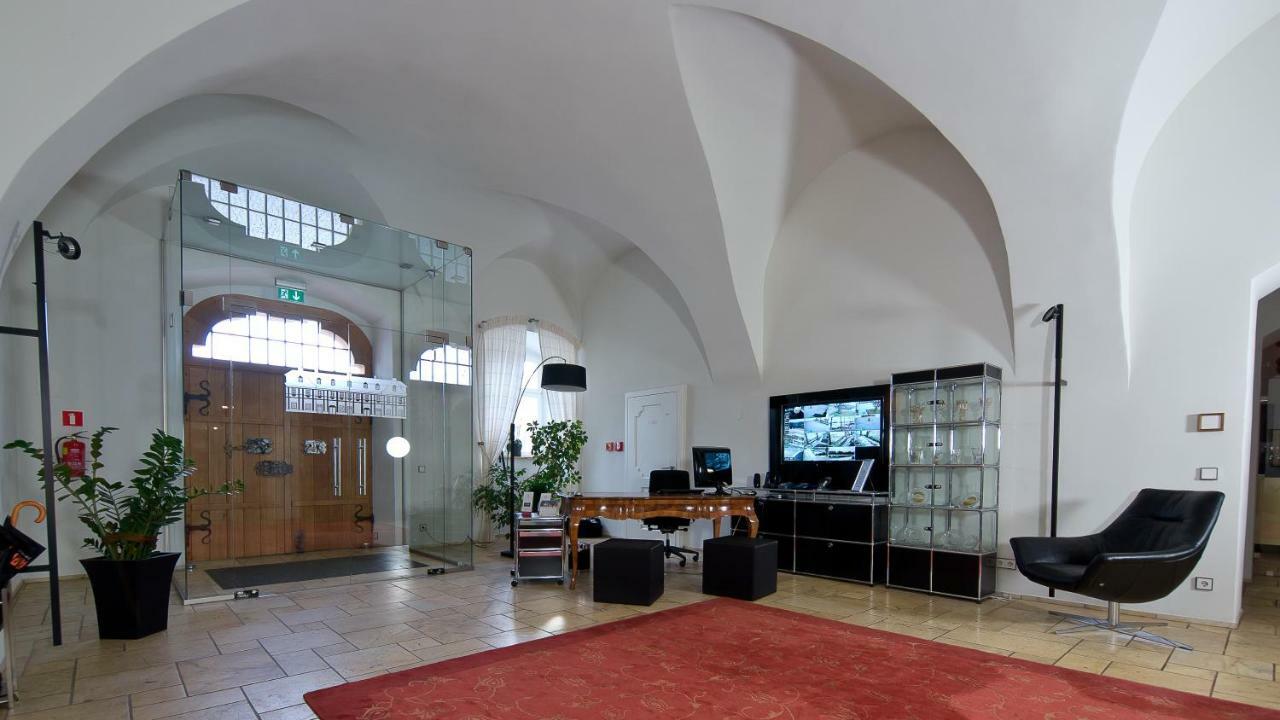 Palac Pakoszow Schlosshotel Wernersdorf Jelenia Gora Exterior photo The interior of the museum