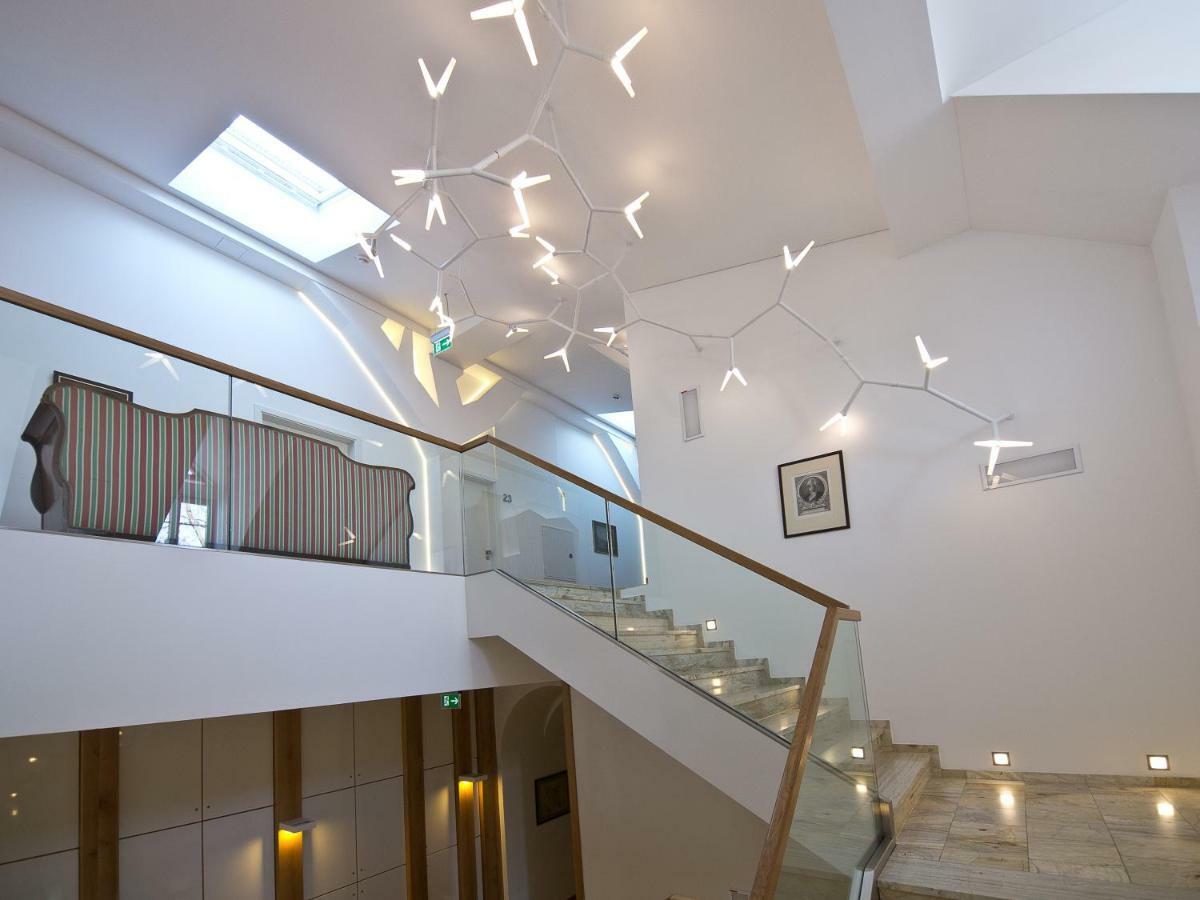 Palac Pakoszow Schlosshotel Wernersdorf Jelenia Gora Exterior photo Interior of the museum